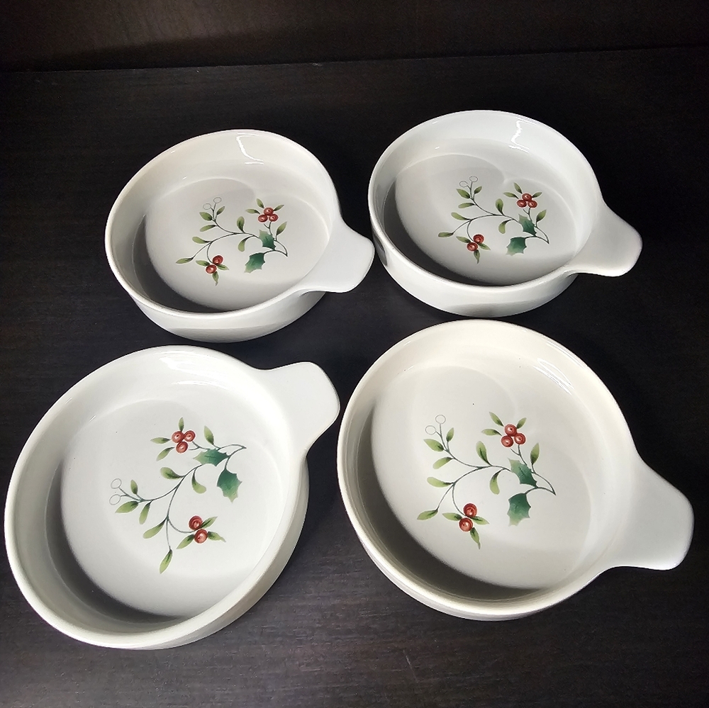 Four (4) PFALTZGRAFF Winterberry Fondue Dipping Dishes Stackable 4 “ Christmas